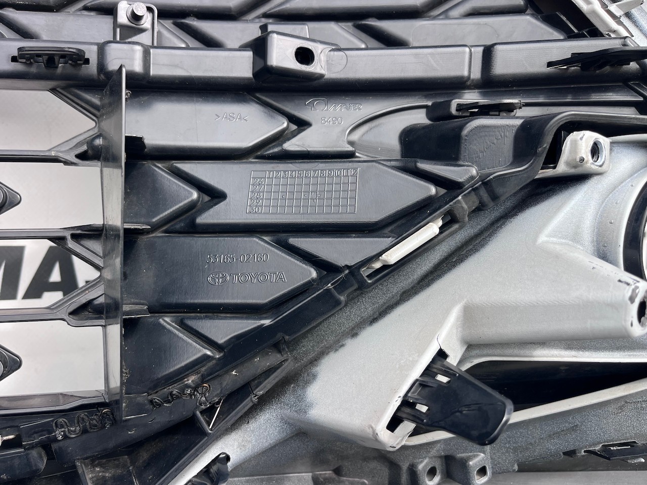 Toyota Corolla Design Hybrid Estate 2024-2026 Front Bumper 4 Pdc Genuine [t663]