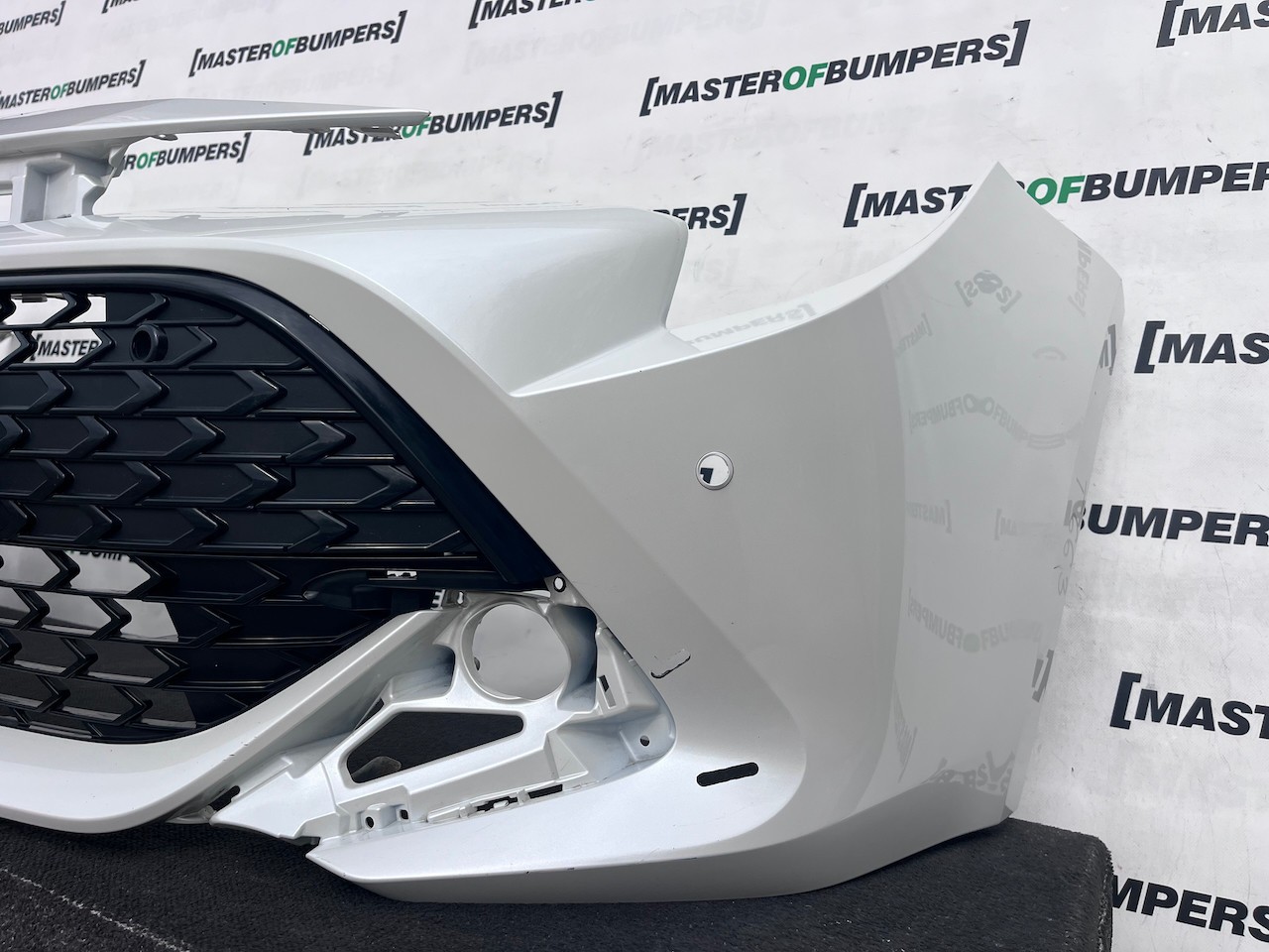 Toyota Corolla Design Hybrid Estate 2024-2026 Front Bumper 4 Pdc Genuine [t663]