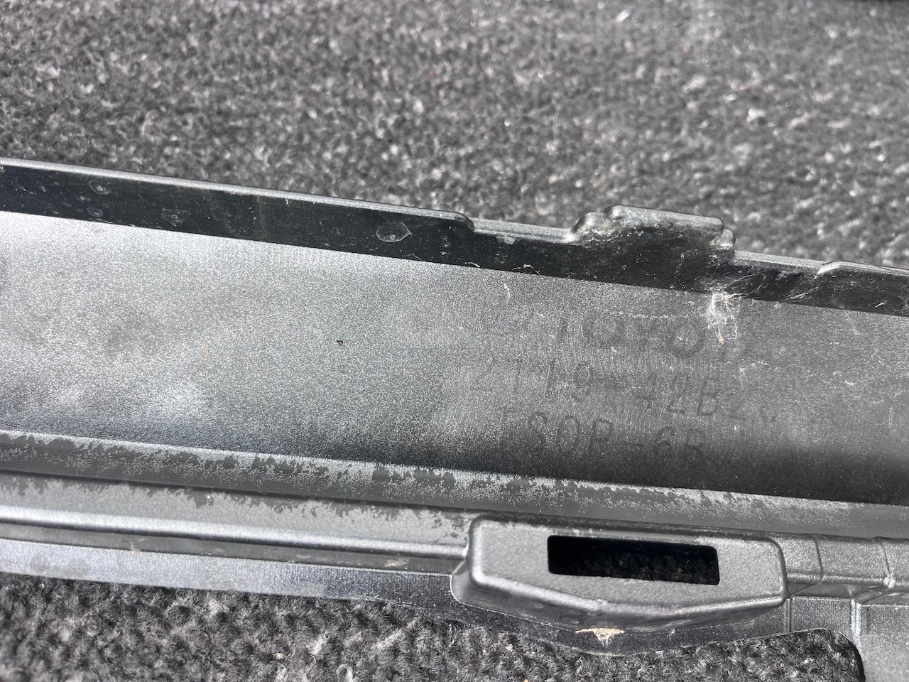 Toyota Rav 4 Hybrid Dynamic 2018-2023 Front Bumper 4 Pdc Jets Genuine [t665]