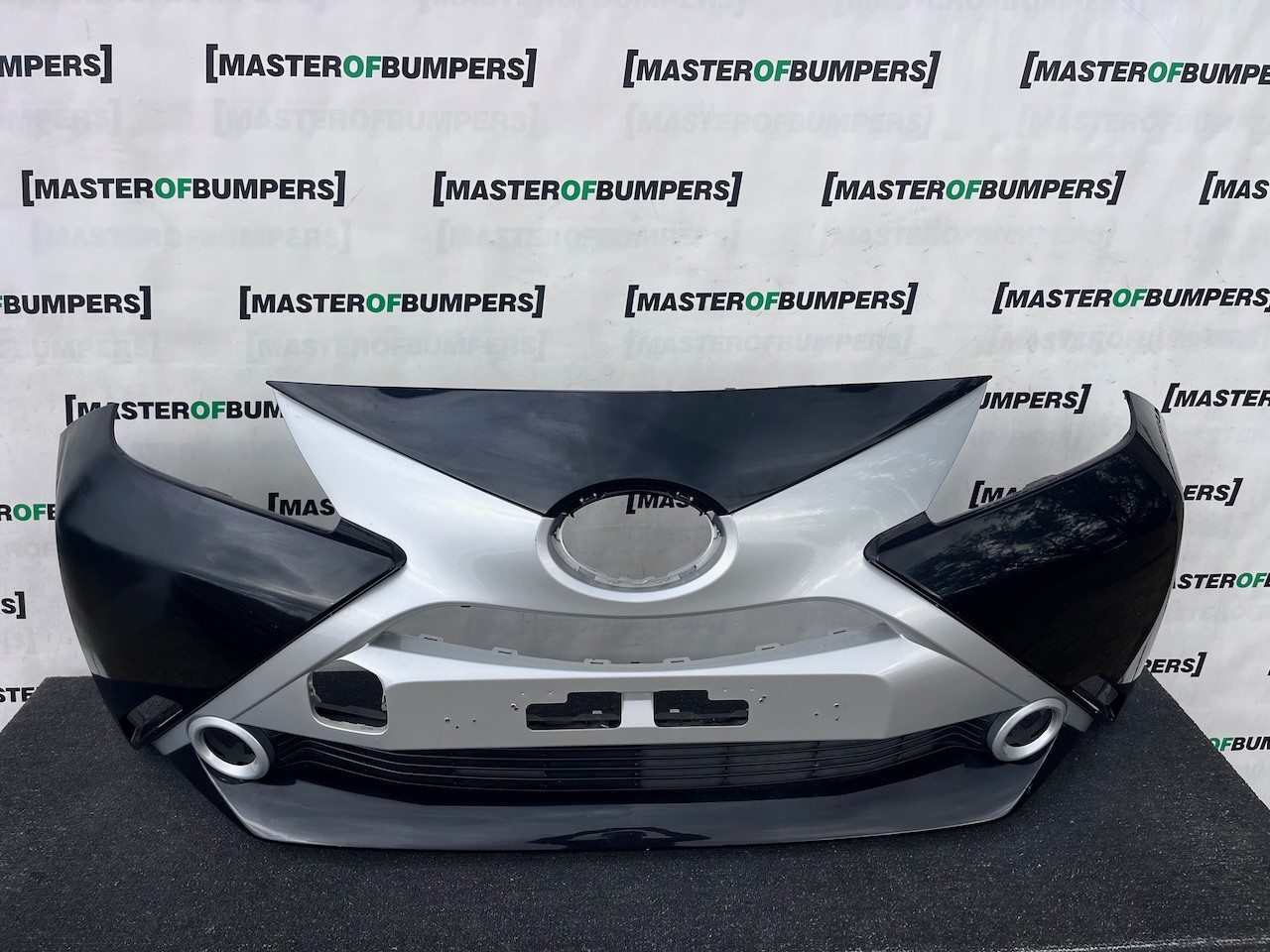 Toyota Aygo Style Trend Hatchback 2014-2017 Front Bumper Genuine [t666]