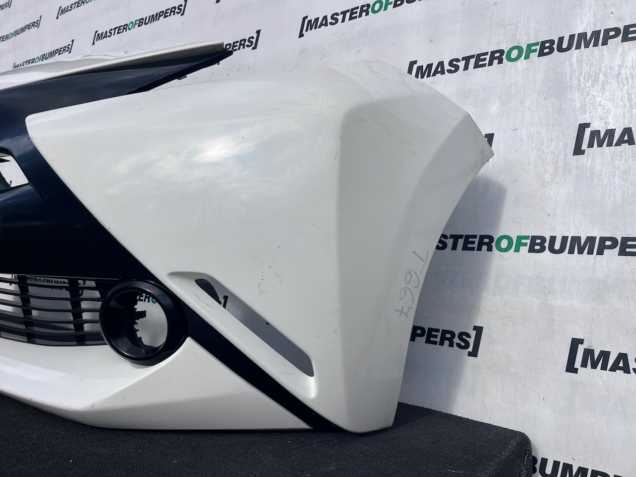 Toyota Aygo Style Trend Hatchback 2014-2017 Front Bumper Genuine [t667]