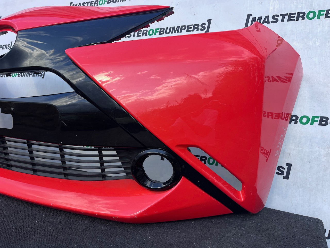 Toyota Aygo Style Trend Hatchback 2014-2017 Front Bumper Genuine [t668]