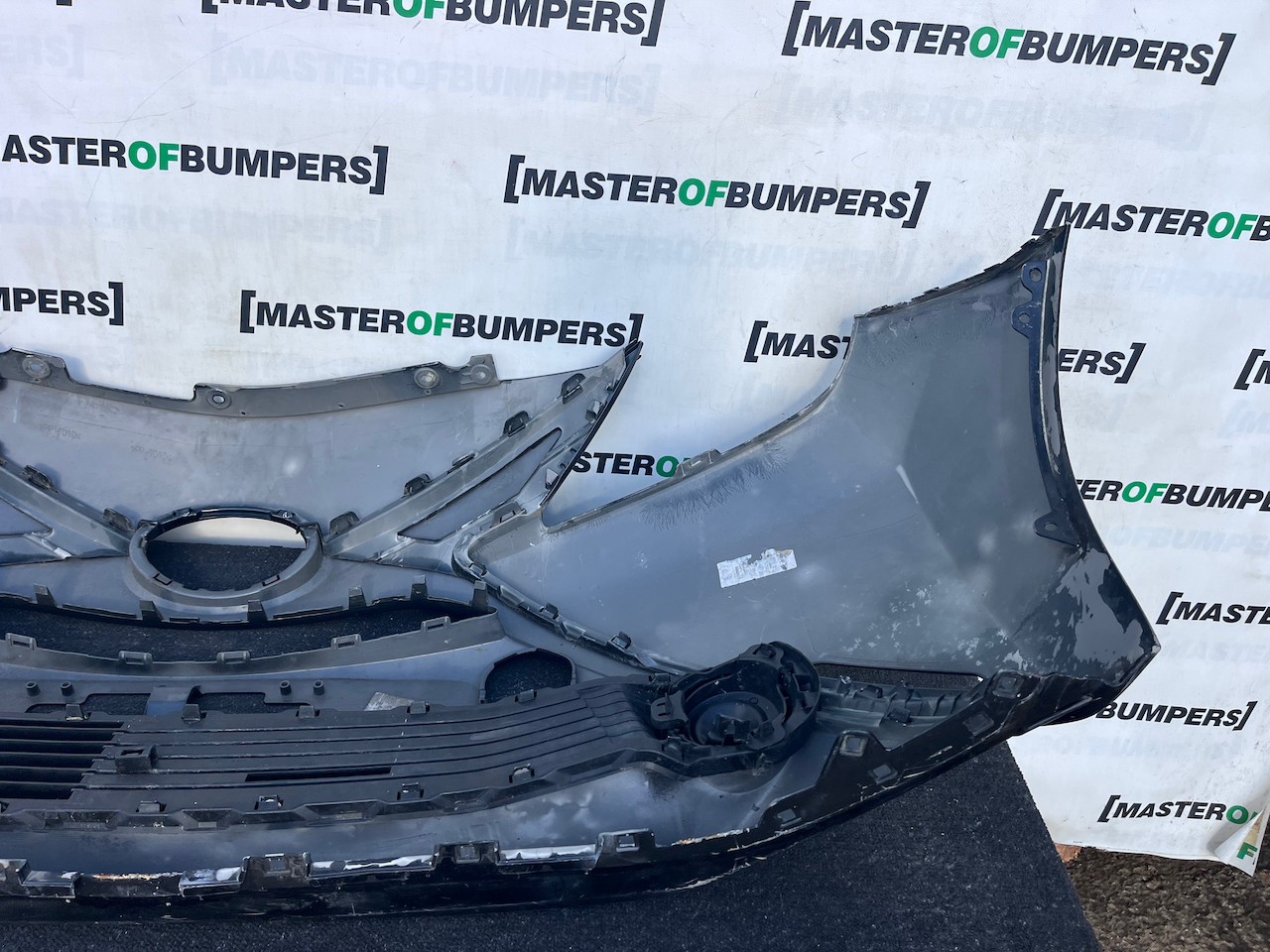 Toyota Aygo Style Trend Hatchback 2014-2017 Front Bumper Genuine [t669]