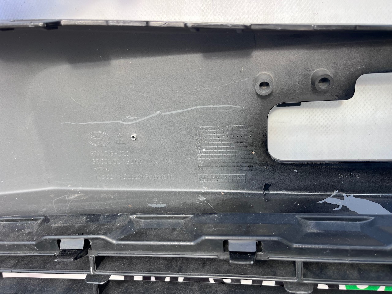 Toyota Aygo Style Trend Hatchback 2014-2017 Front Bumper Genuine [t670]