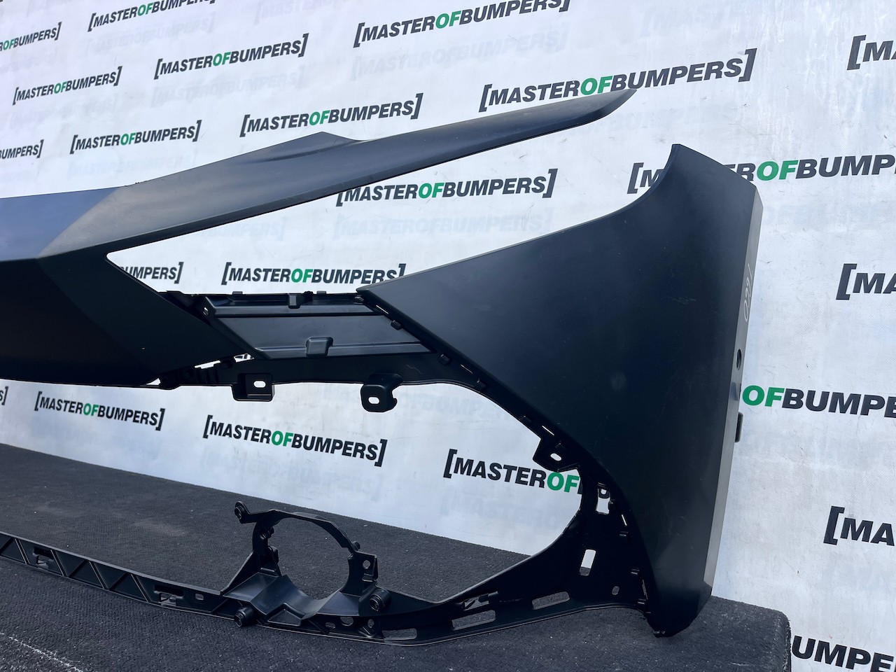 Toyota C-hr Chr Design Mk2 2024-2027 Front Bumper 6 Pdc Genuine [t660]