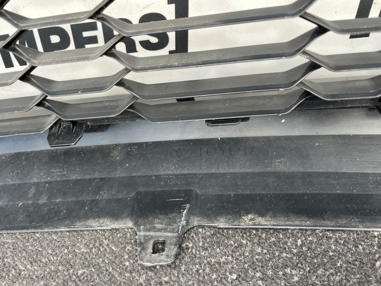 Toyota C-hr Chr Mk1 Facelift 2021-2023 Front Bumper 6 Pdc Genuine [t677]
