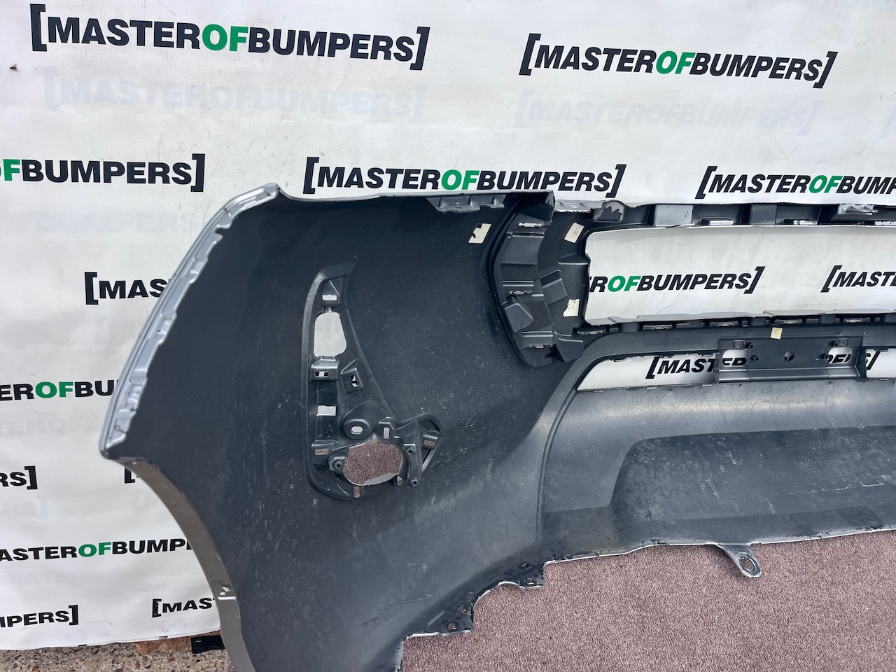 Toyota Hilux Icon Pick Up Mk8 Lift 2021-2024 Front Bumper Genuine [t687]