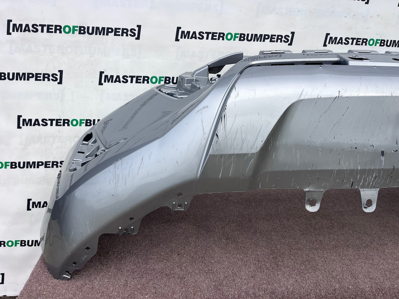 Toyota Hilux Icon Pick Up Mk8 Lift 2021-2024 Front Bumper Genuine [t687]