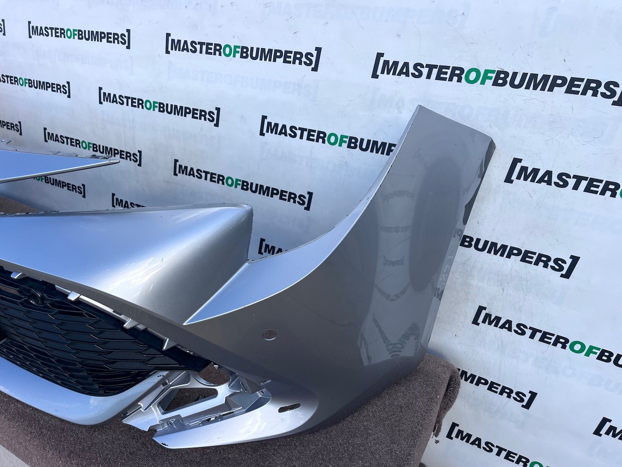 Toyota Corolla Design Hybrid Estate 2024-2026 Front Bumper 4 Pdc Genuine [t689]