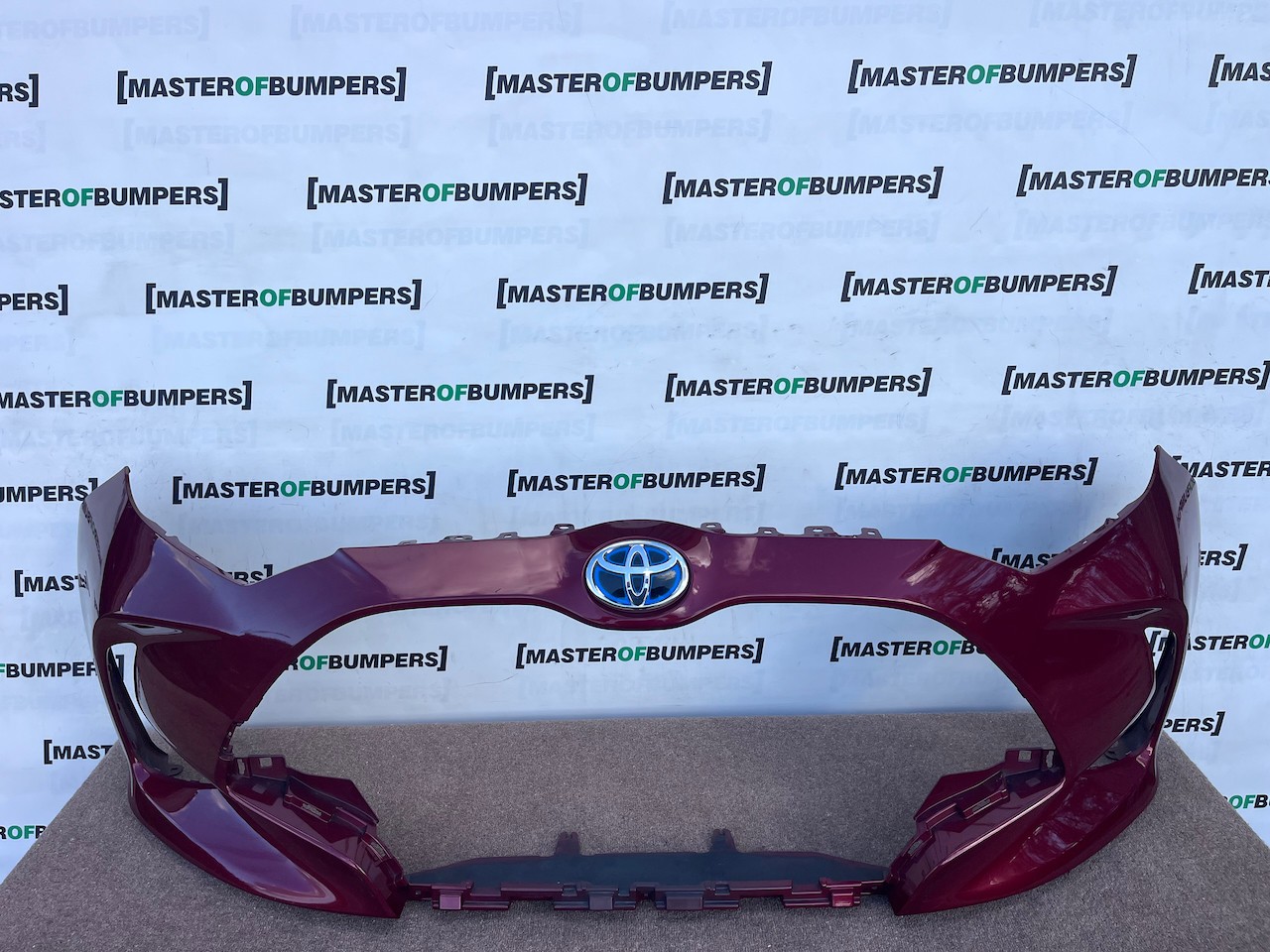Toyota Yaris Hybrid Dynamic Mk4 5 Door 2020-2025 Front Bumper Genuine [t691]