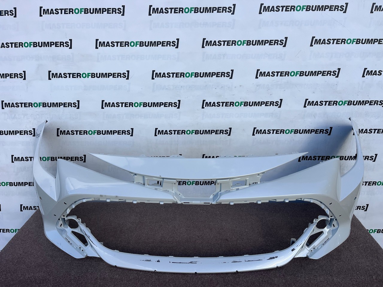 Toyota Corolla Trek Hybrid Estate 2019-2023 Front Bumper 4 Pdc Genuine [t690]