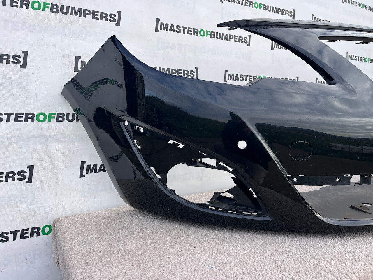 Vauxhall Meriva Se Mk2 Compact 2010-2013 Front Bumper 4 Pdc Genuine [v248]