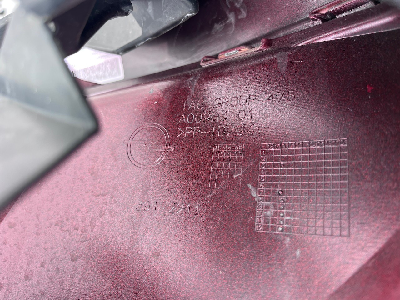 Vauxhall Crossland X Turbo Sri 2017-2021 Front Bumper Grille Genuine [q296]