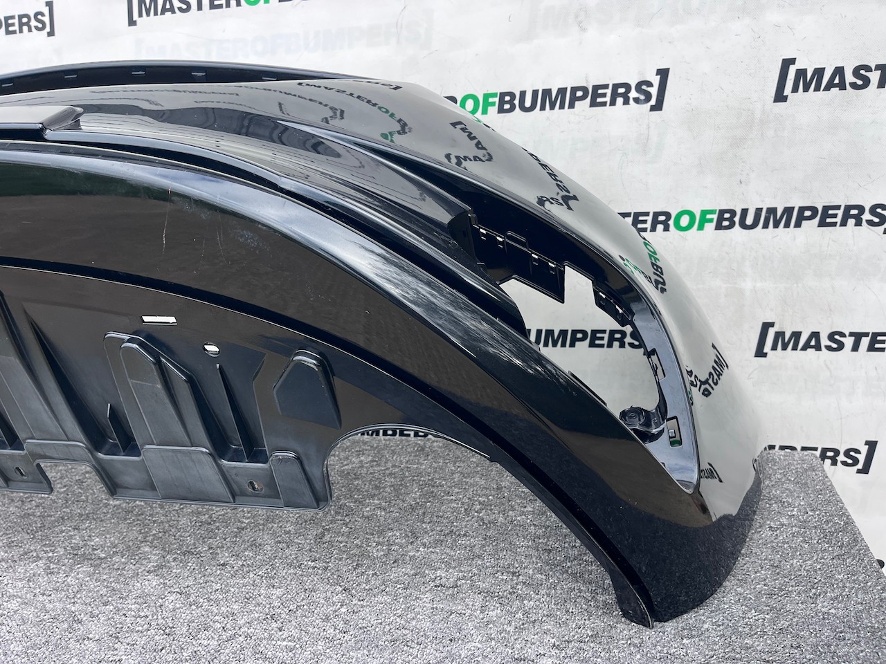 Vauxhall Corsa E Se Hatchback 2015-2018 Front Bumper No Pdc Genuine [q305]