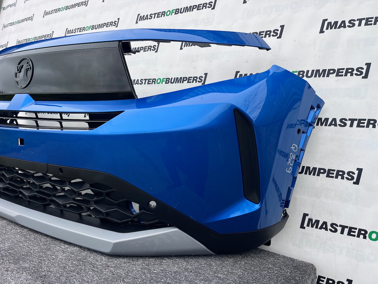 Vauxhall Frontera Gs Hybrid 2025-2027 Front Bumper 6 Pdc Genuine [q329]