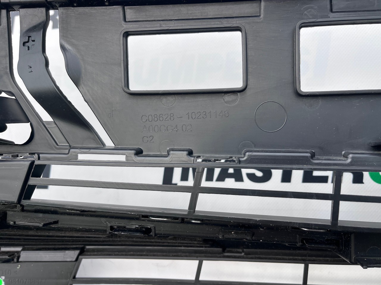 Vauxhall Grandland X Phev Lift 2021-2024 Font Bumper 6 Pdc Genuine [q352]