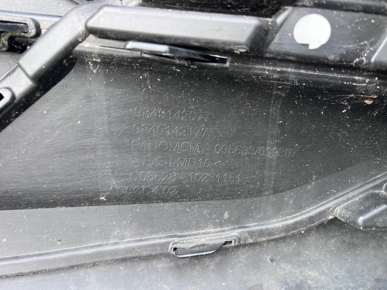 Vauxhall Grandland X Phev Lift 2021-2024 Font Bumper 6 Pdc Genuine [q352]