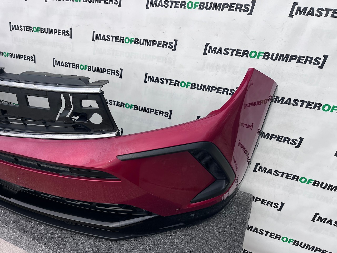 Vauxhall Grandland X Phev Lift 2021-2024 Font Bumper 6 Pdc Genuine [q355]