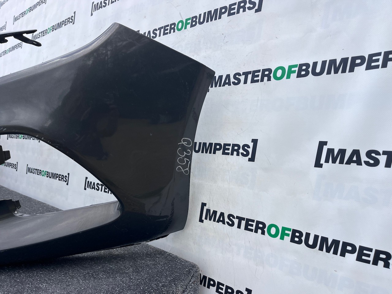 Vauxhall Astra J Limited Hatchback 2014-2016 Front Bumper No Jets Genuine [q358]