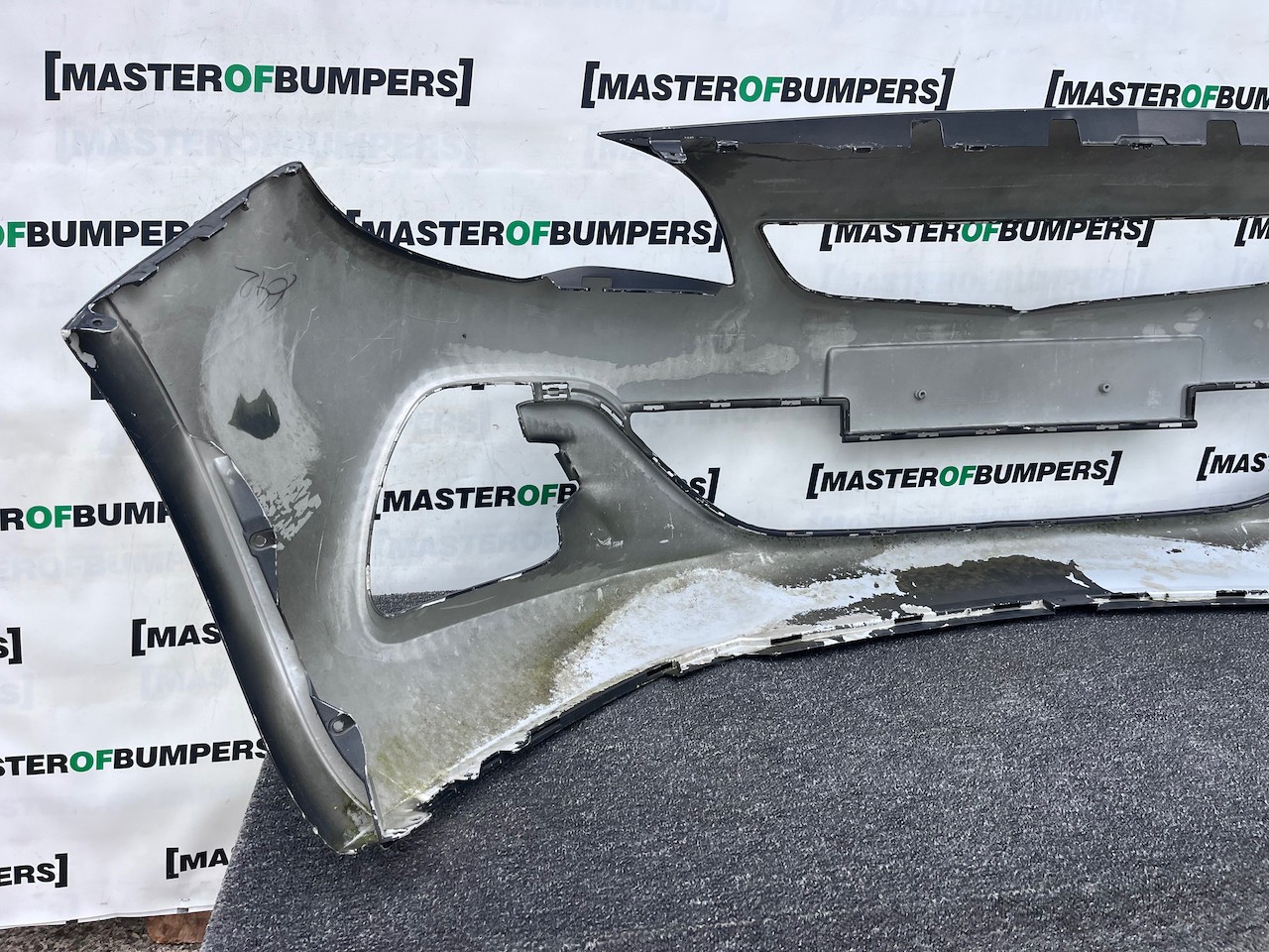 Vauxhall Astra J Limited Hatchback 2014-2016 Front Bumper No Jets Genuine [q358]