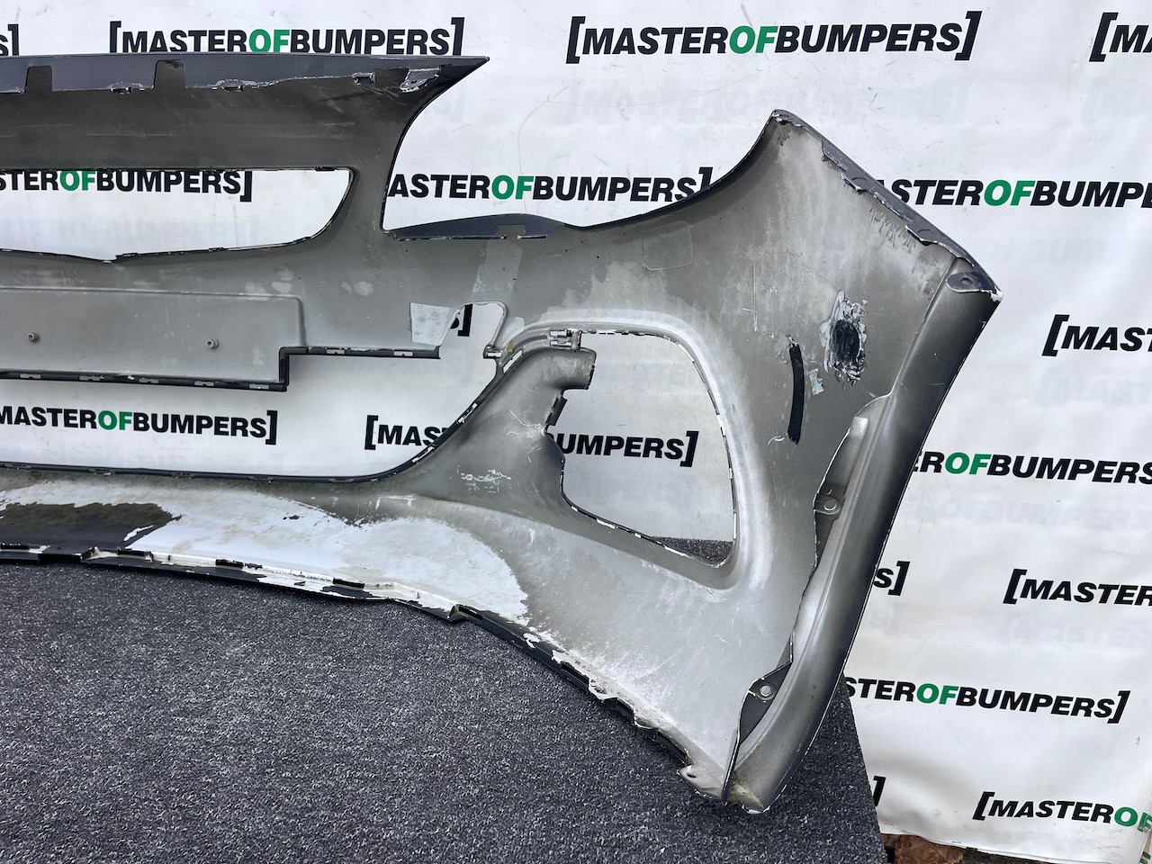 Vauxhall Astra J Limited Hatchback 2014-2016 Front Bumper No Jets Genuine [q358]