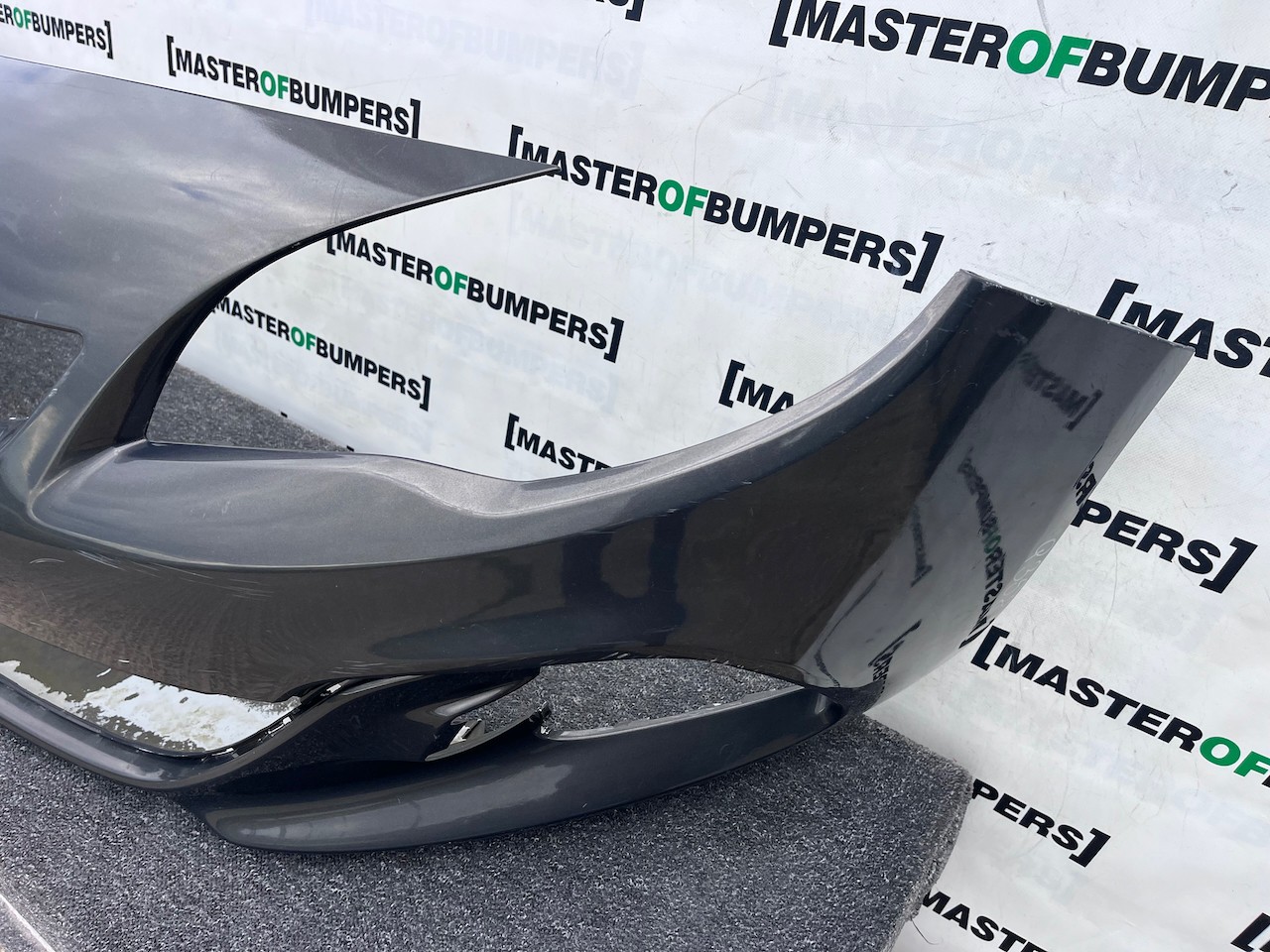Vauxhall Astra J Limited Hatchback 2014-2016 Front Bumper No Jets Genuine [q358]