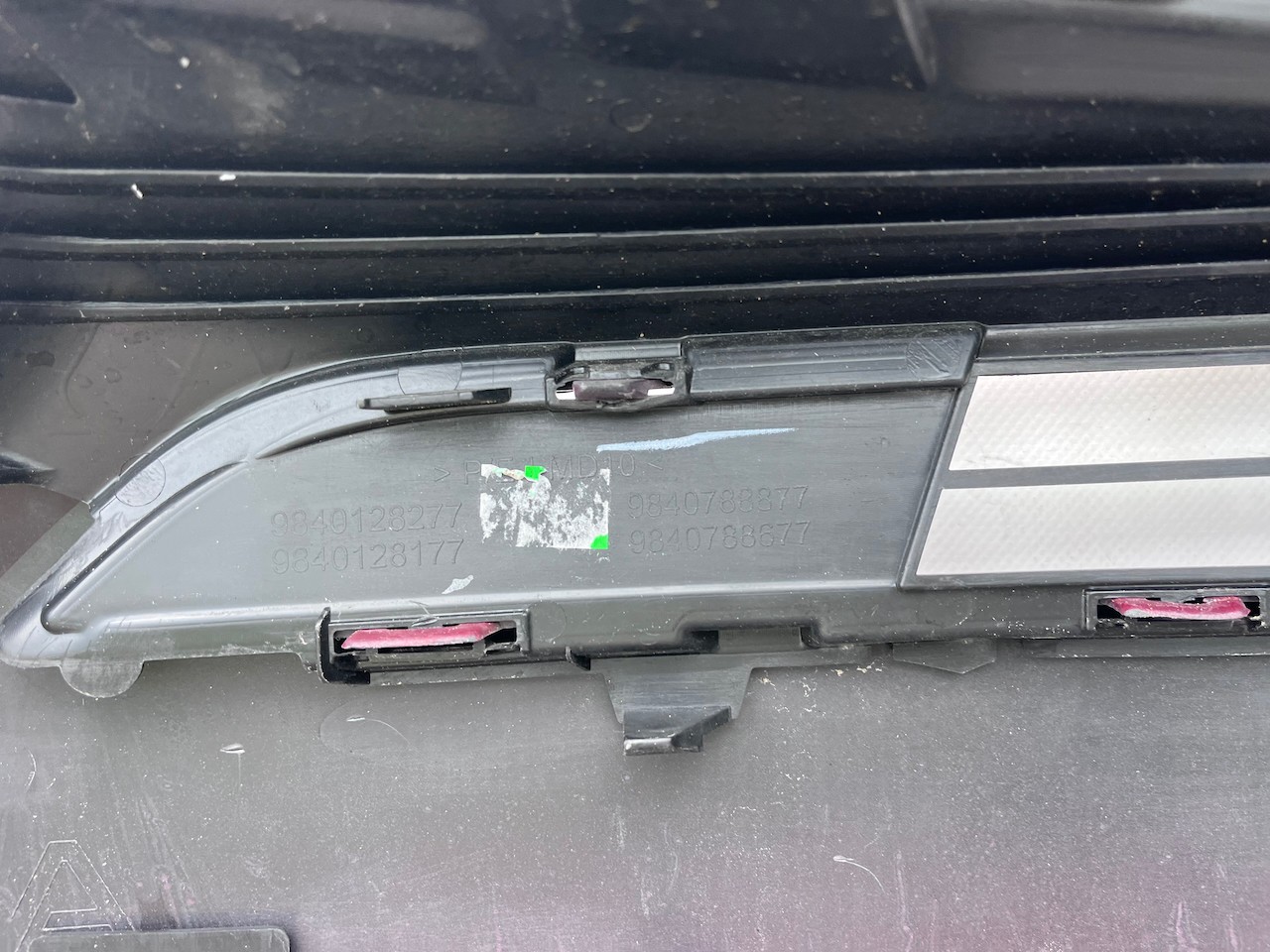 Vauxhall Grandland X Phev Lift 2021-2024 Font Bumper 6 Pdc Genuine [q369]