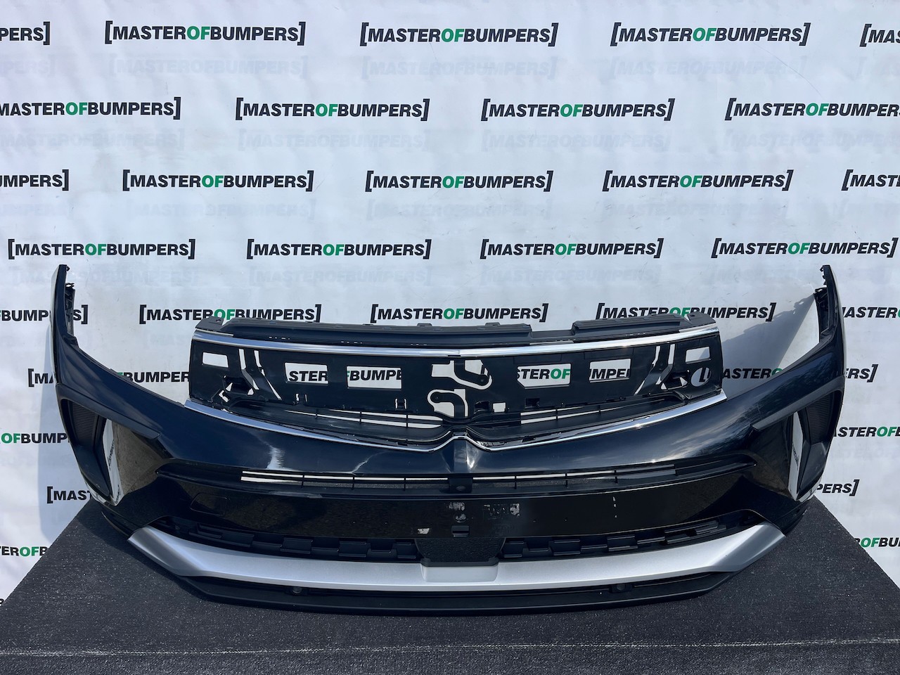 Vauxhall Grandland X Turbo Phev Lift 2021-2024 Font Bumper 6 Pdc Genuine [q398]