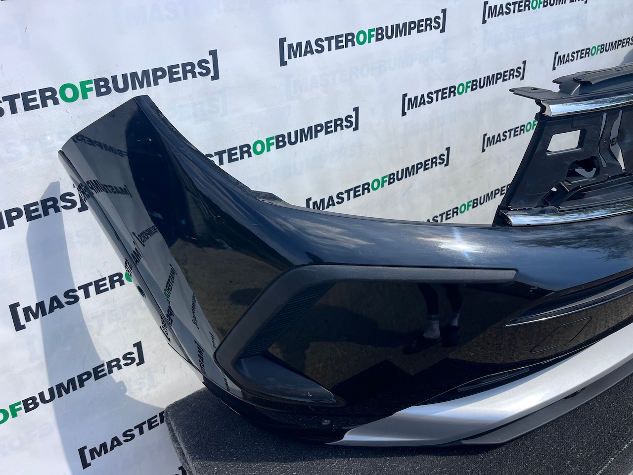 Vauxhall Grandland X Turbo Phev Lift 2021-2024 Font Bumper 6 Pdc Genuine [q398]