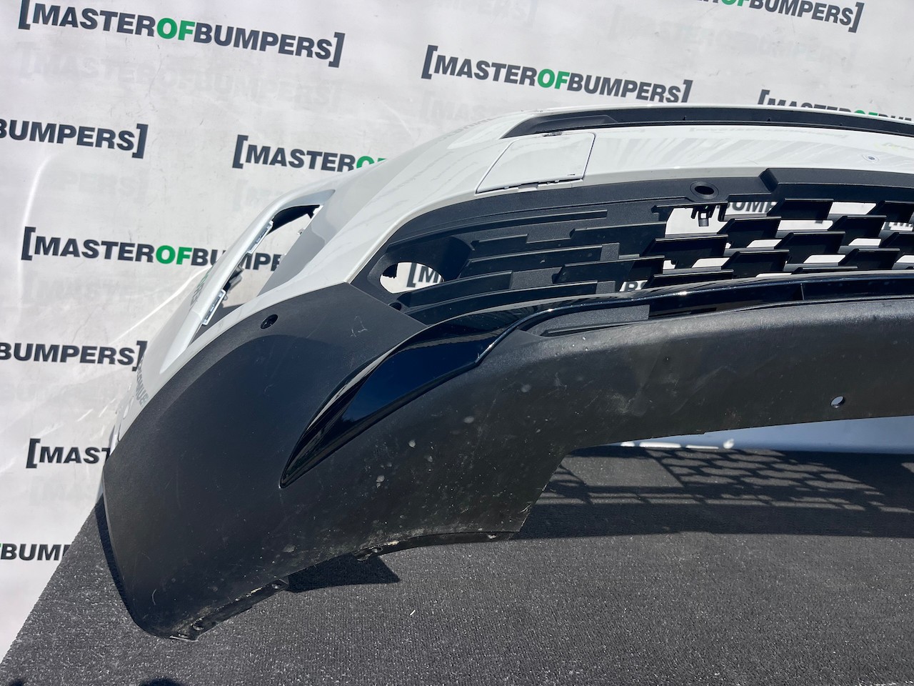 Vauxhall Mokka Elite Sri Turbo 2021-2024 Front Bumper 6 Pdc Genuine [q403]