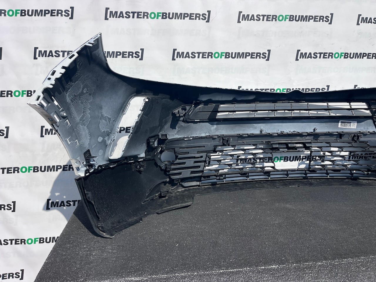 Vauxhall Mokka Elite Sri Turbo 2021-2024 Front Bumper 6 Pdc Genuine [q403]