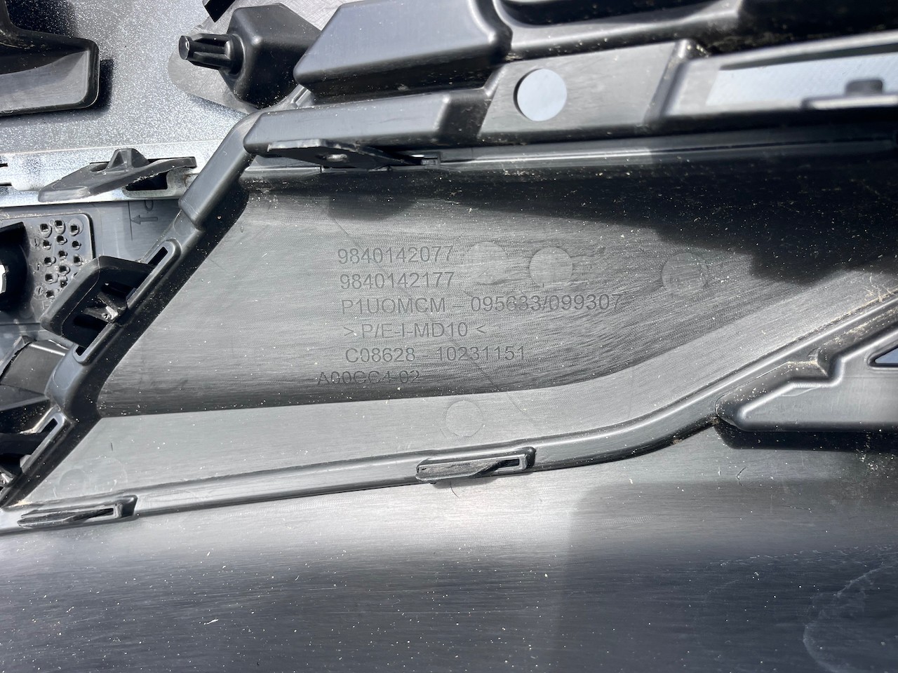 Vauxhall Grandland X Turbo Phev Lift 2021-2024 Font Bumper 6 Pdc Genuine [q409]