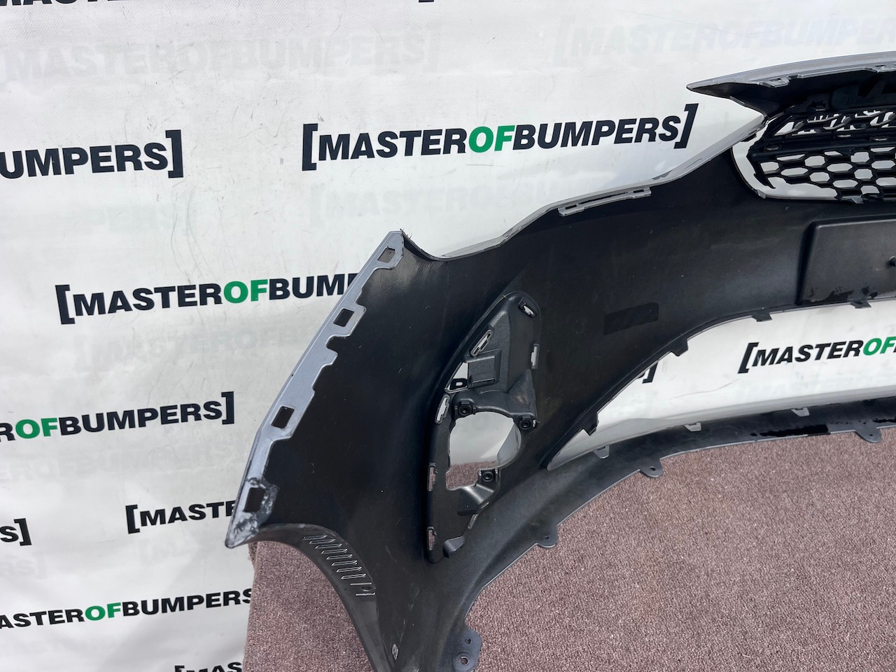 Vauxhall Corsa F Elite Se Hatchback 2019-2022 Front Bumper No Pdc Genuine [q412]