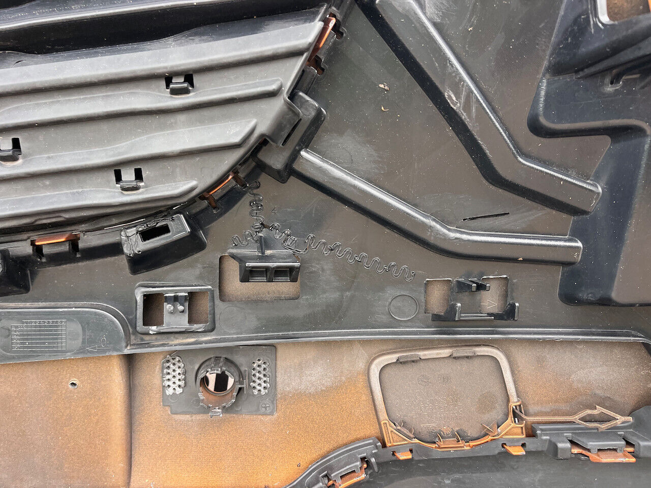 Vauxhall Crossland X Suv 2018-2021 Front Bumper 4 Pdc Genuine [q219]