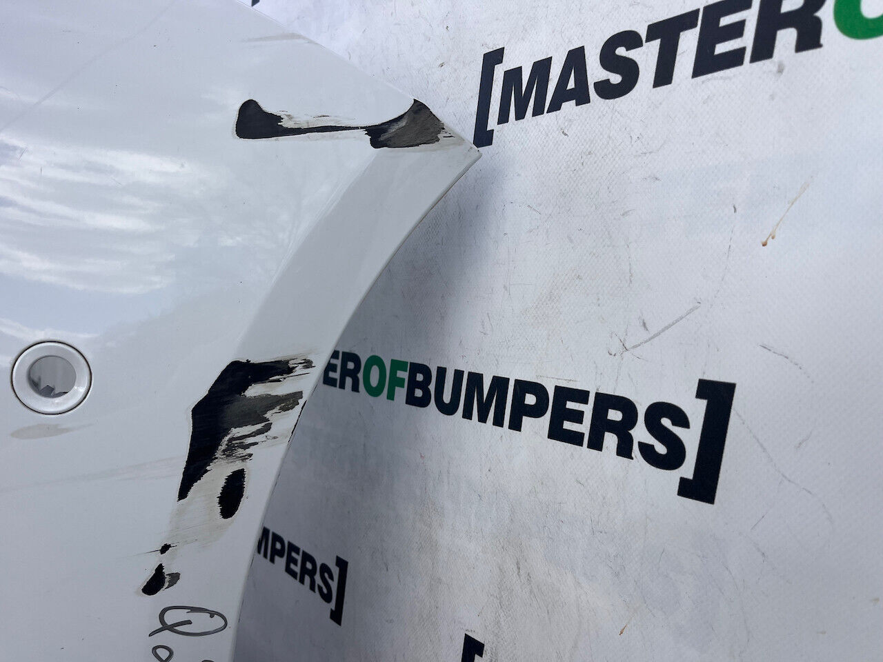 Vauxhall Adam Se Limited Hatchback 2013-2018 Front Bumper 6 Pdc Genuine [q273]