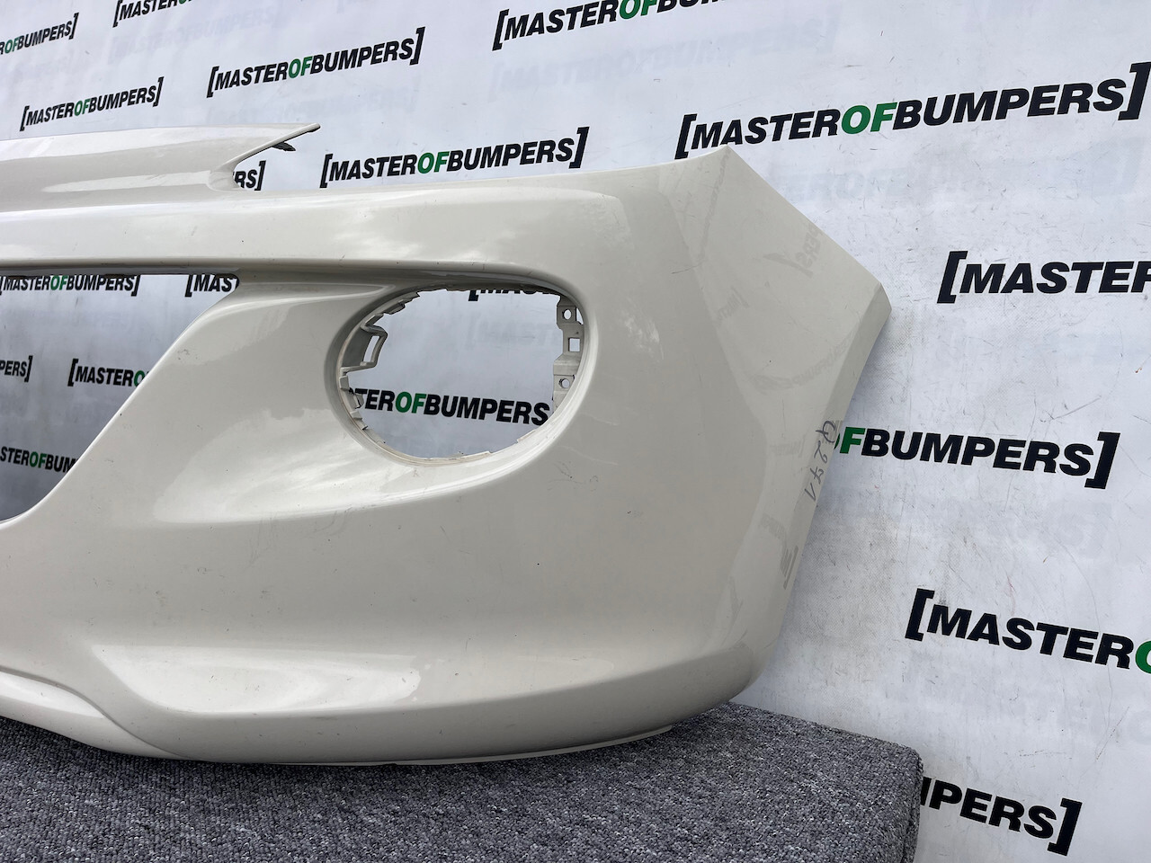 Vauxhall Adam Se Limited Hatchback 2013-2018 Front Bumper No Pdc Genuine [q271]