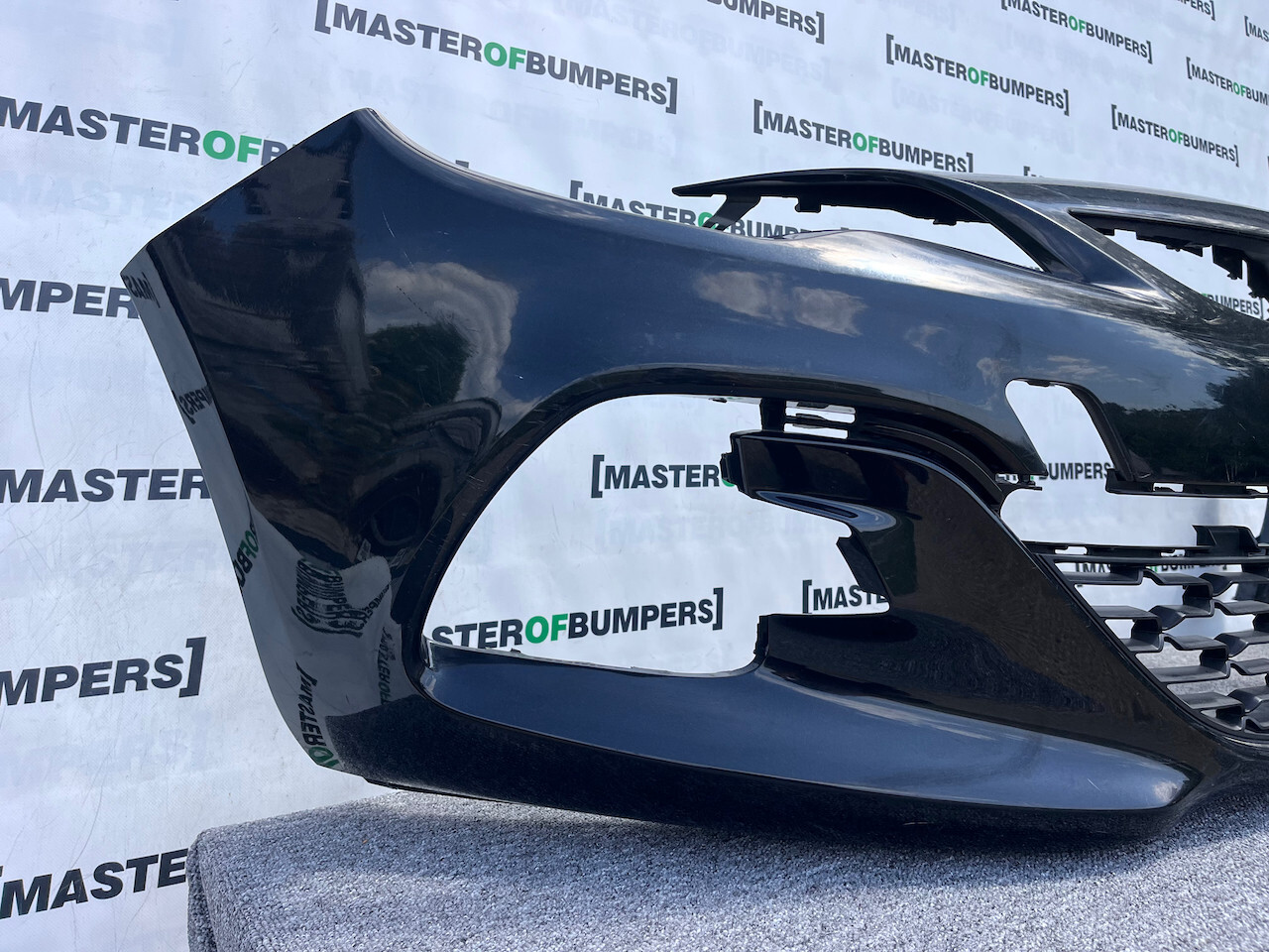 Vauxhall Astra J Limited Edition 2012-2015 Front Bumper Genuine [q286]