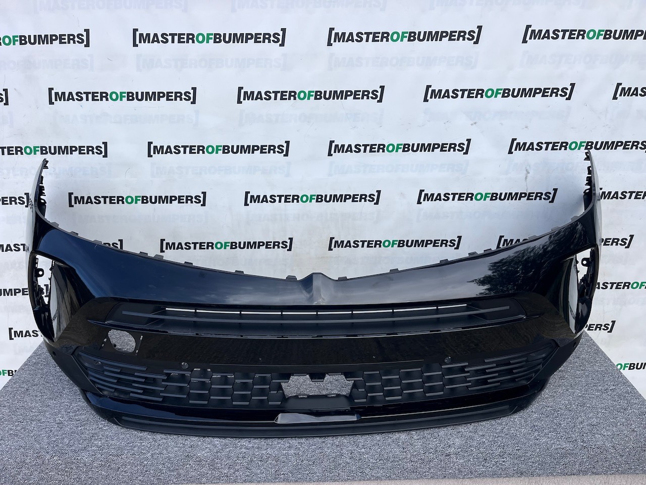 Vauxhall Mokka Elite Sri Turbo 2021-2024 Front Bumper 4 Pdc Genuine [q301]