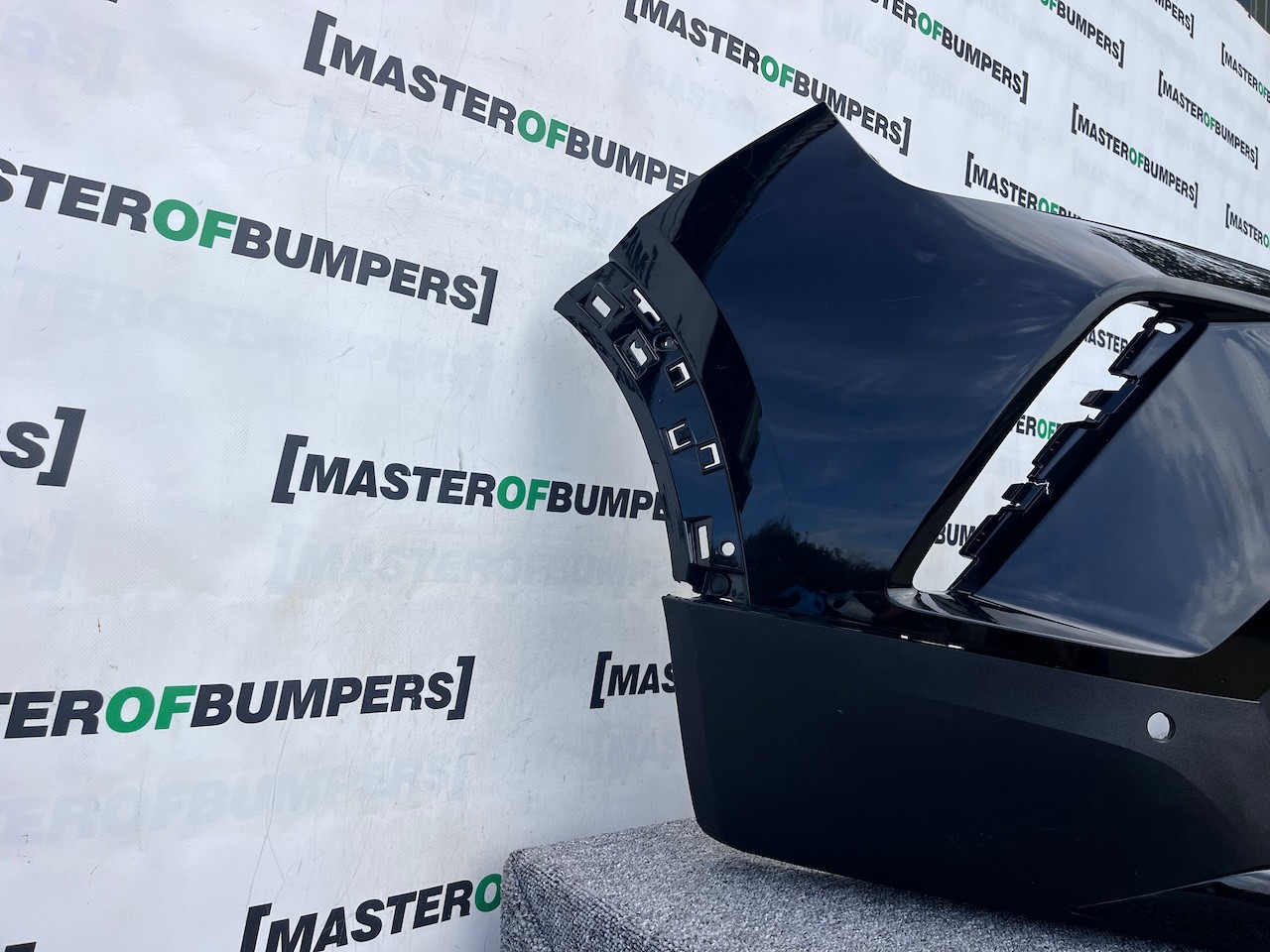 Vauxhall Mokka Elite Sri Turbo 2021-2024 Front Bumper 4 Pdc Genuine [q301]