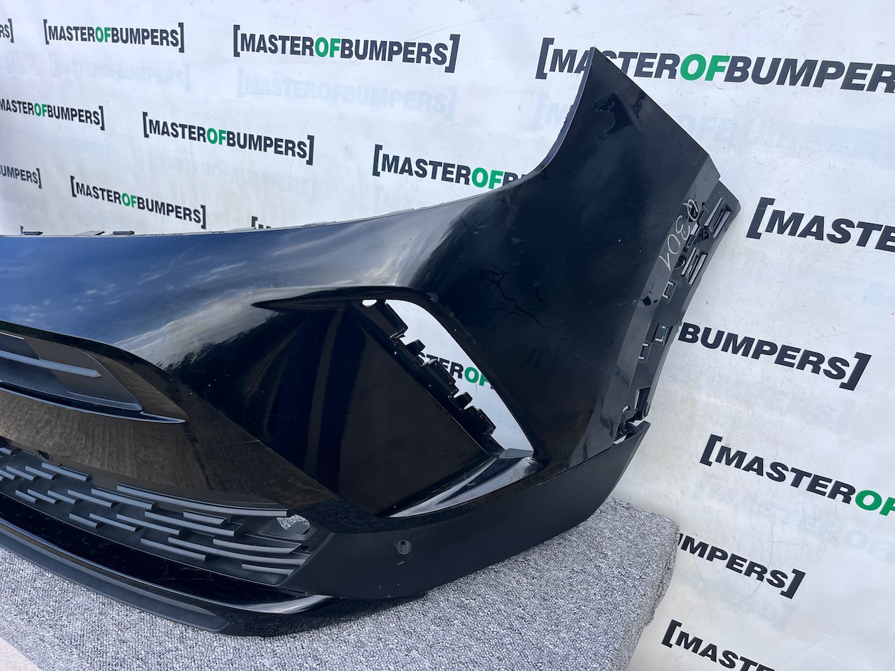 Vauxhall Mokka Elite Sri Turbo 2021-2024 Front Bumper 4 Pdc Genuine [q301]
