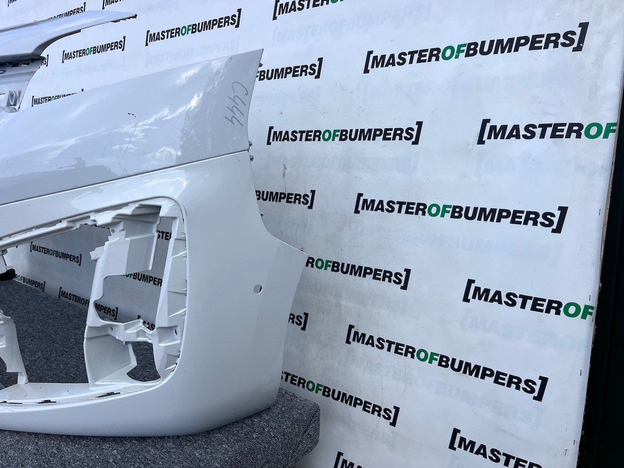 Vauxhall Vivaro E Zafira Fiat Scudo 2019-2022 Front Bumper 6 Pdc Genuine [c444]