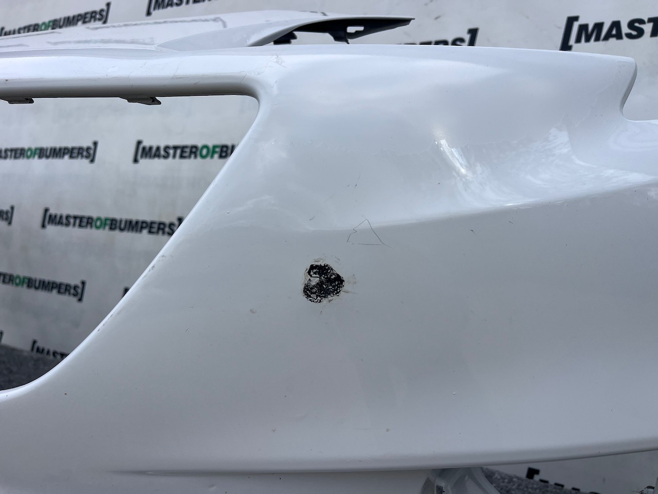 Vauxhall Corsa E Se Hatchback 2015-2018 Front Bumper No Pdc Genuine [q306]