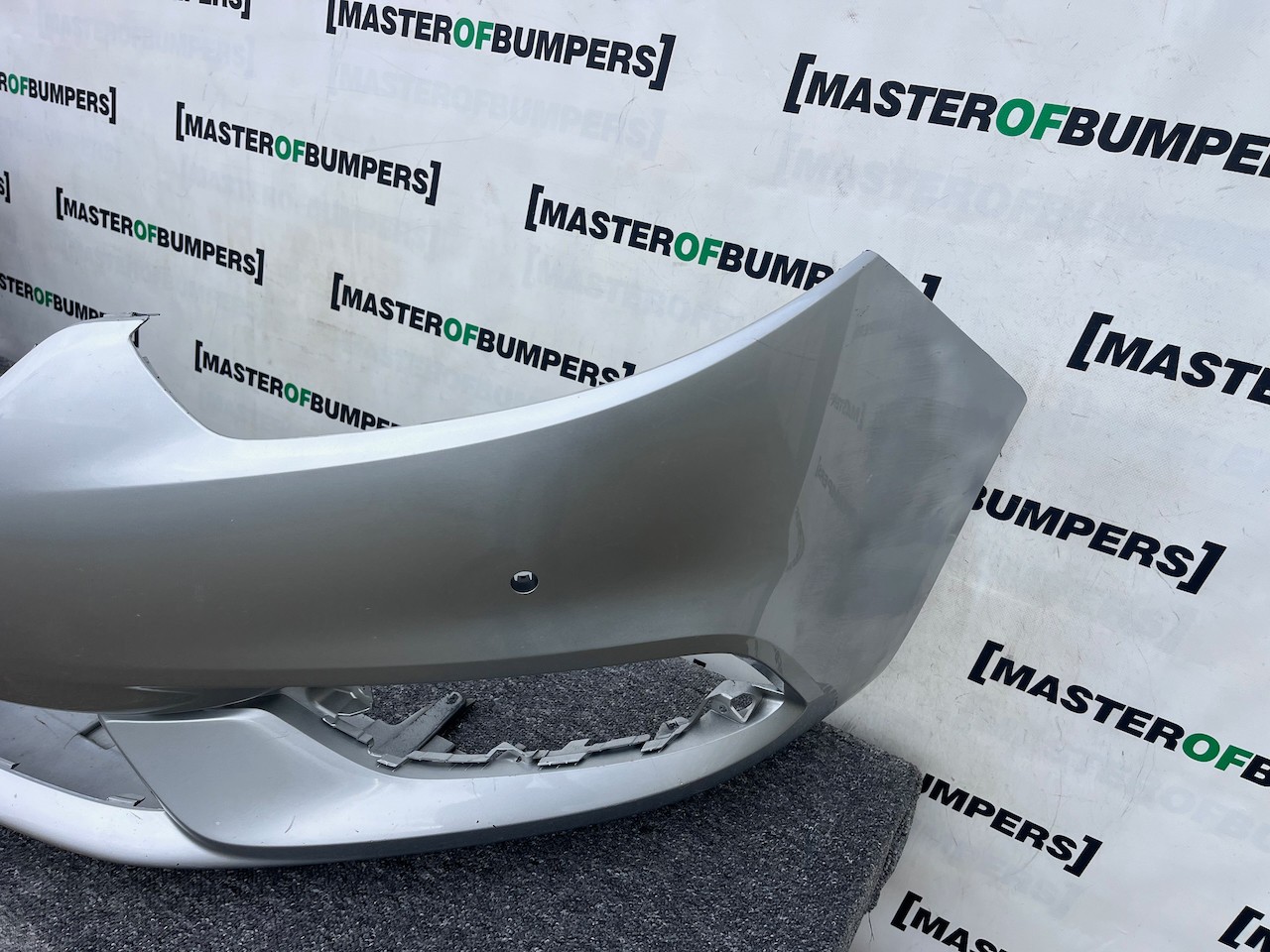 Vauxhall Zafira C Tourer Lift 2017-2019 Front Bumper 4 Pdc Genuine [q309]