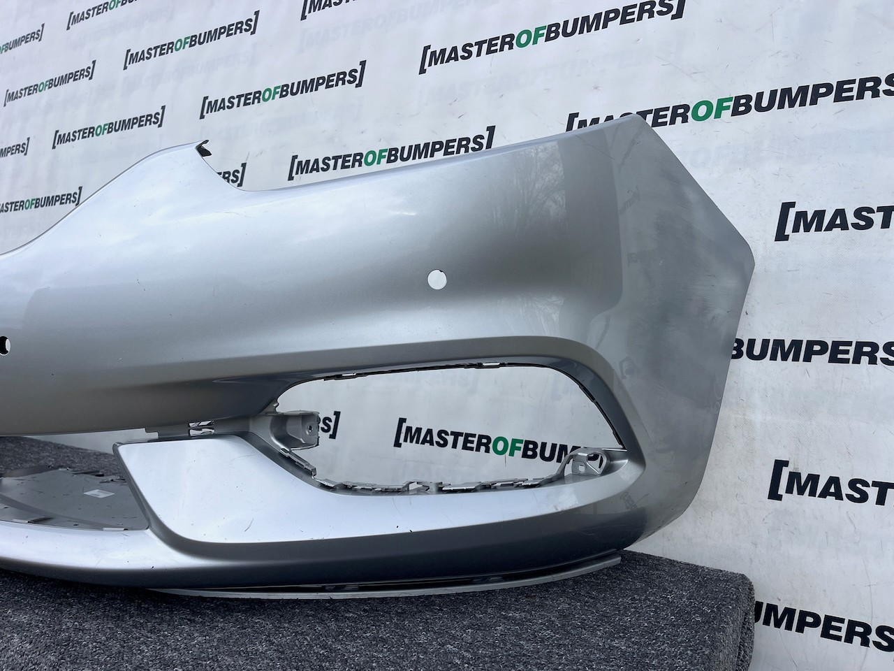 Vauxhall Zafira C Tourer Lift 2017-2019 Front Bumper 4 Pdc Genuine [q309]