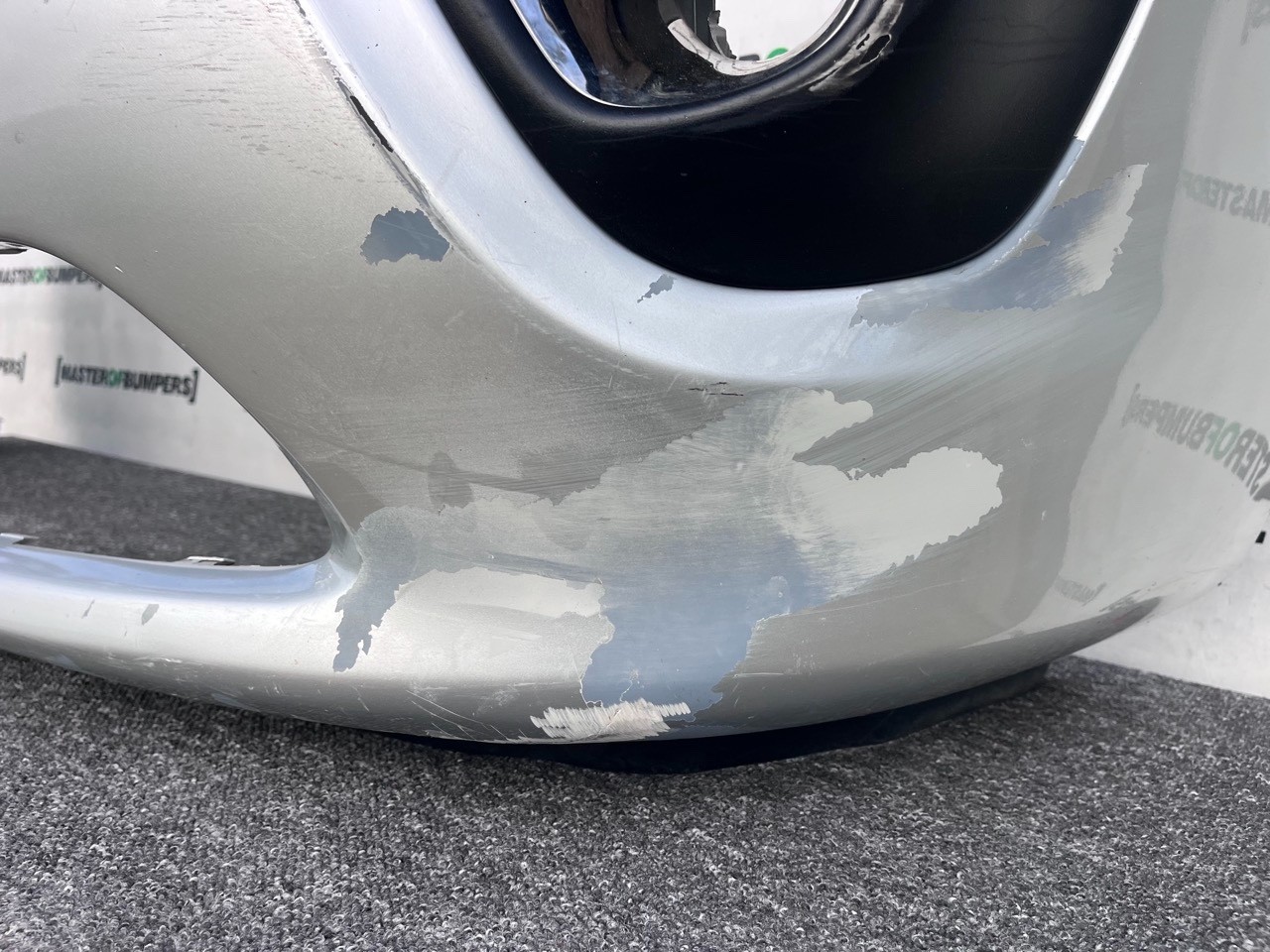 Vauxhall Vivaro Van Swb Lwb 2014 - 2019 Front Bumper  Genuine [q311]