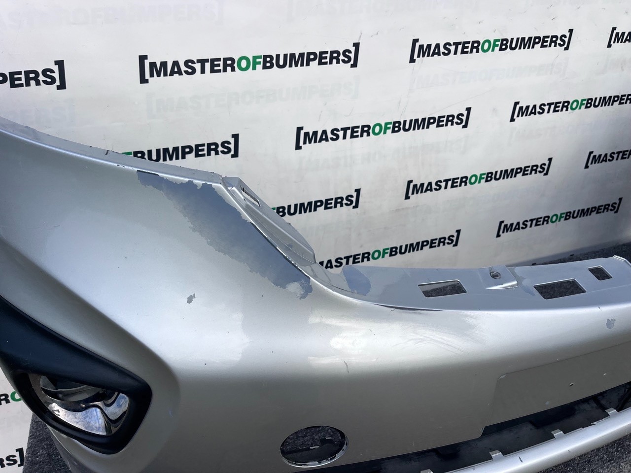 Vauxhall Vivaro Van Swb Lwb 2014 - 2019 Front Bumper  Genuine [q311]