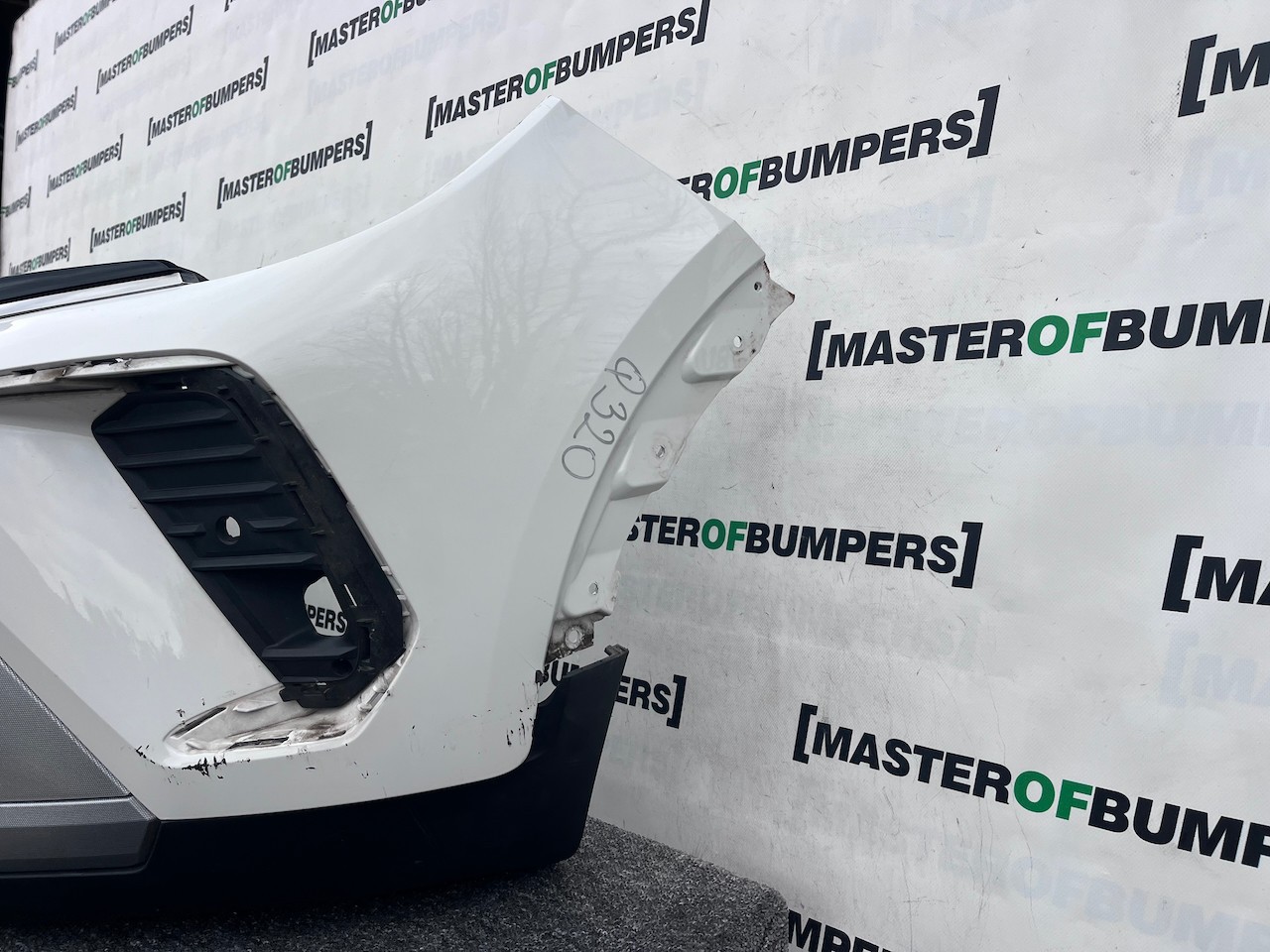 Vauxhall Crossland X Turbo Sri Lift 2021-2025 Front Bumper 4 Pdc Genuine [q320]