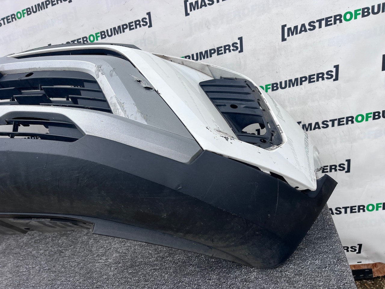 Vauxhall Crossland X Turbo Sri Lift 2021-2025 Front Bumper 4 Pdc Genuine [q320]