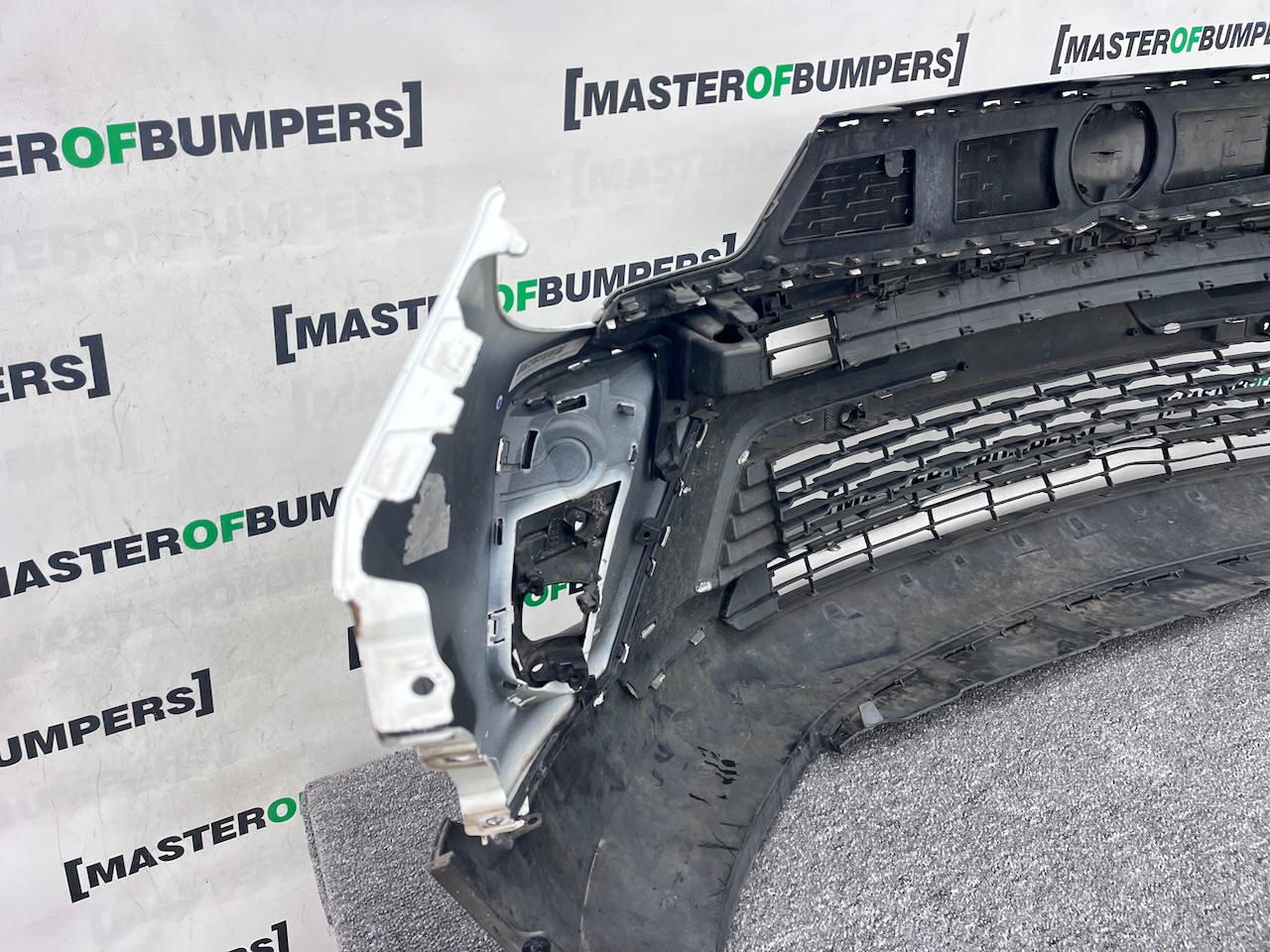 Vauxhall Crossland X Turbo Sri Lift 2021-2025 Front Bumper 4 Pdc Genuine [q320]