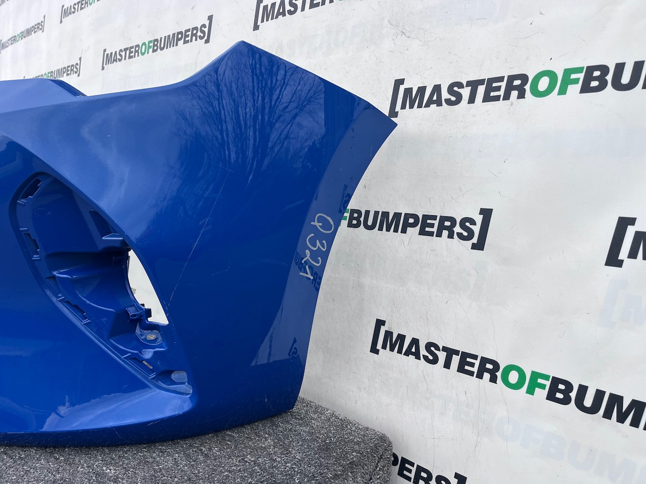 Vauxhall Corsa F Se Hatchback 2020-2024 Front Bumper Blue No Pdc Genuine [q321]